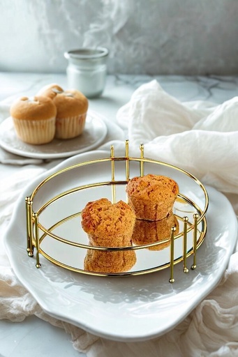 Gilded Serve – Elegant Golden Mirror Tray